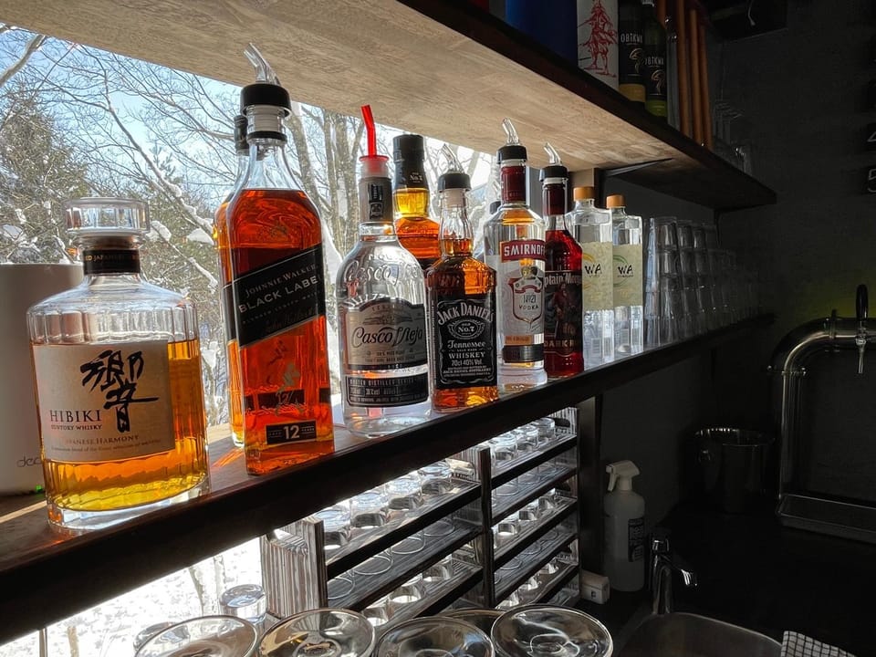Lounge or bar, Food and drinks, Drinks