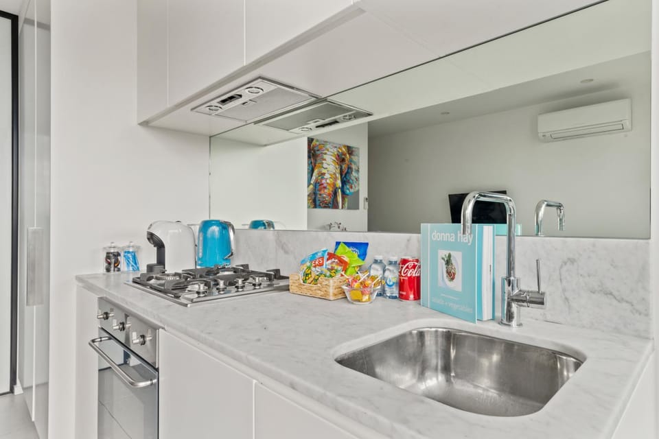 Kitchen or kitchenette, Food, kitchen