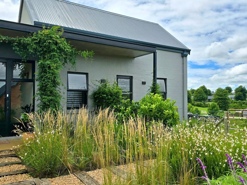 Spring, Garden view