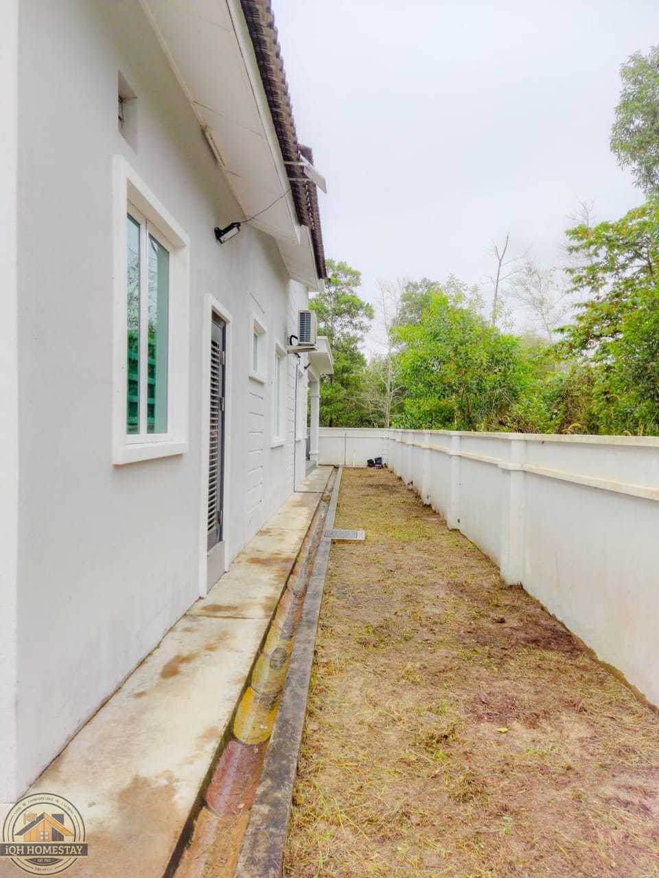 Property building, Day