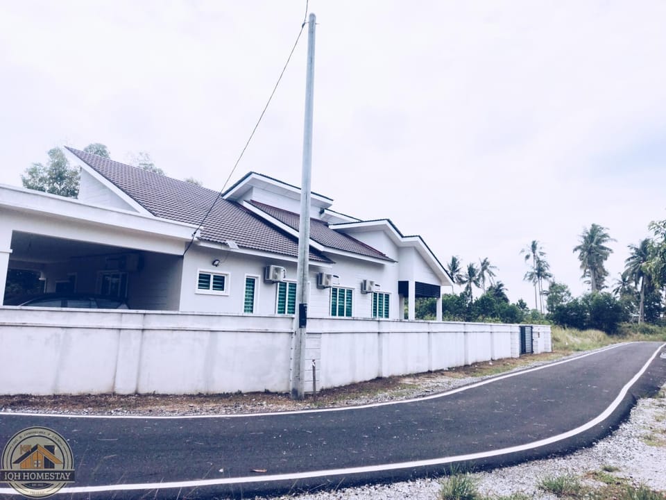 Homestay Kuantan Banglo Kempadang - Air Conditioner For Each Room #Musslim Only# House in Pahang, Malaysia