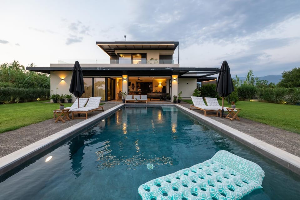 Property building, Day, Natural landscape, Garden view, Pool view, Swimming pool, sunbed