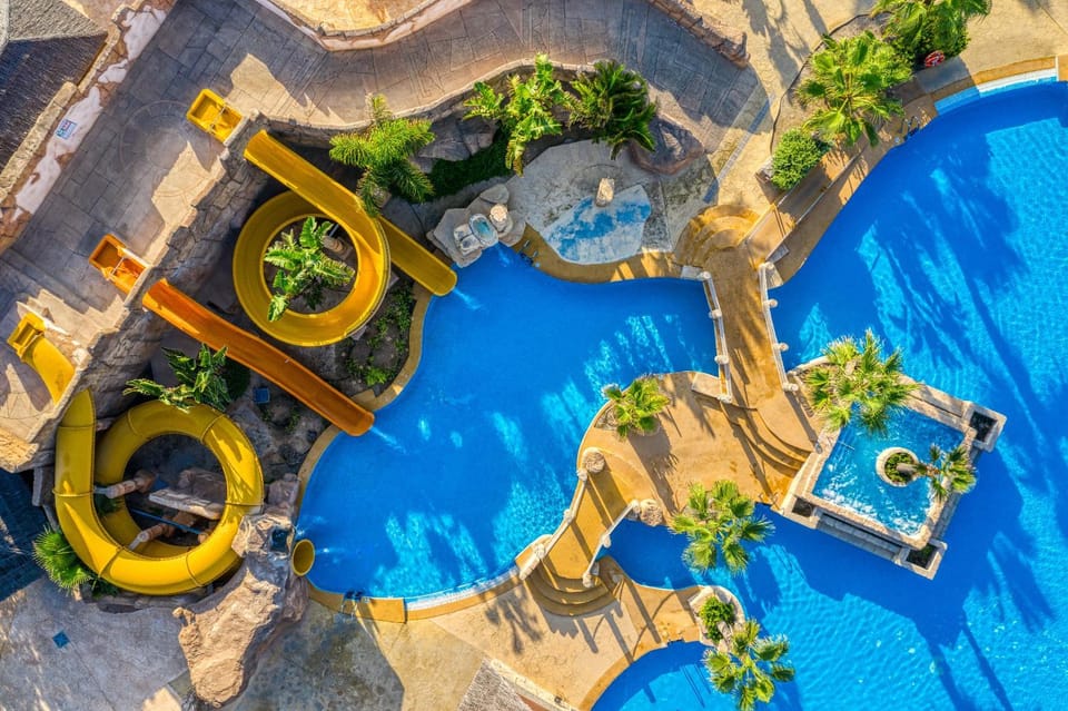 Aqua park, Swimming pool