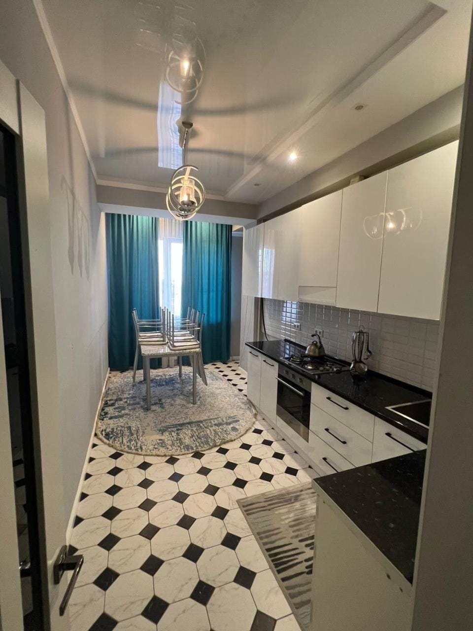 Kitchen or kitchenette, pet friendly, stove