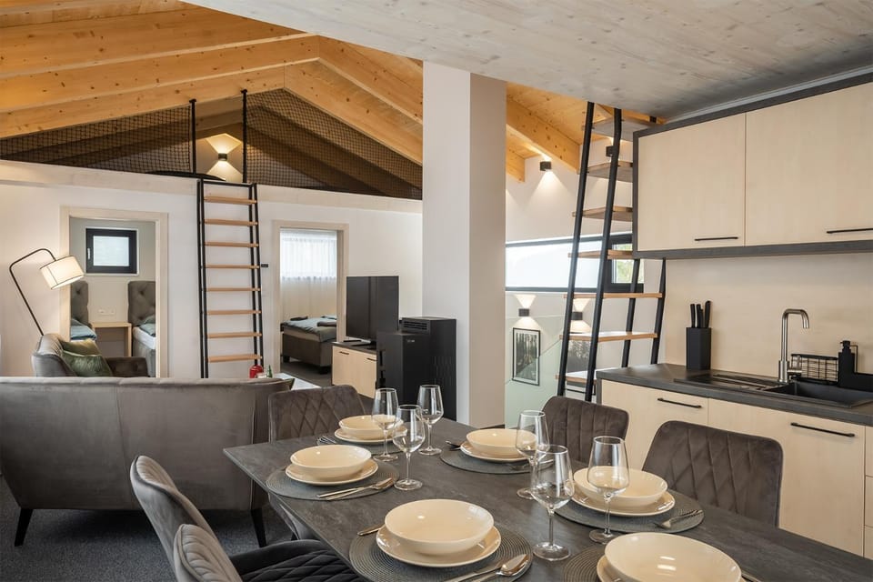 TV and multimedia, Kitchen or kitchenette, Living room, Seating area, Dining area, minibar