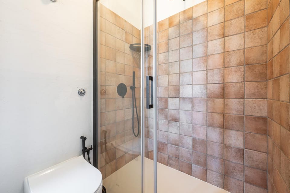 Bathroom, Living room