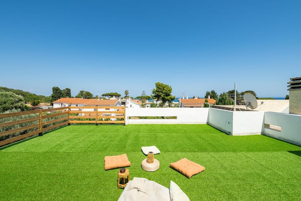 Property building, Balcony/Terrace