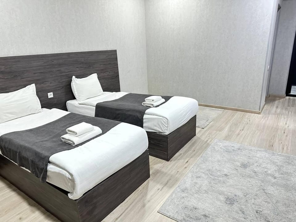 Bed, Photo of the whole room, Bedroom, towels