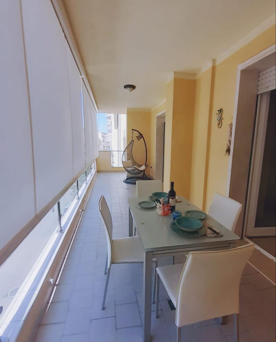 Property building, Balcony/Terrace