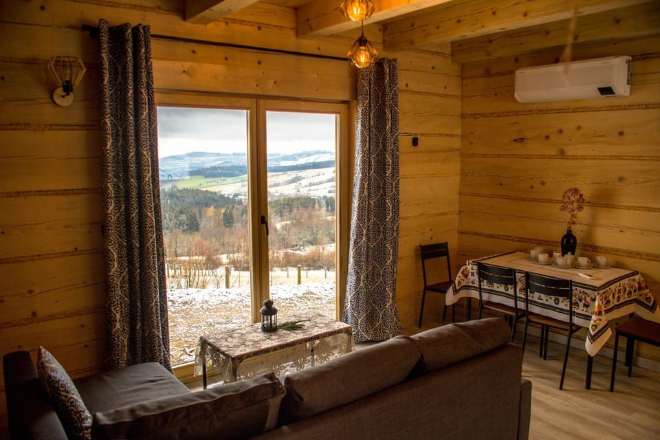 Living room, Dining area, Mountain view