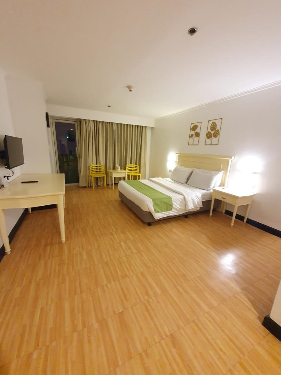 SAB R. CONDOTE'L SUITES Apartment hotel in Makati