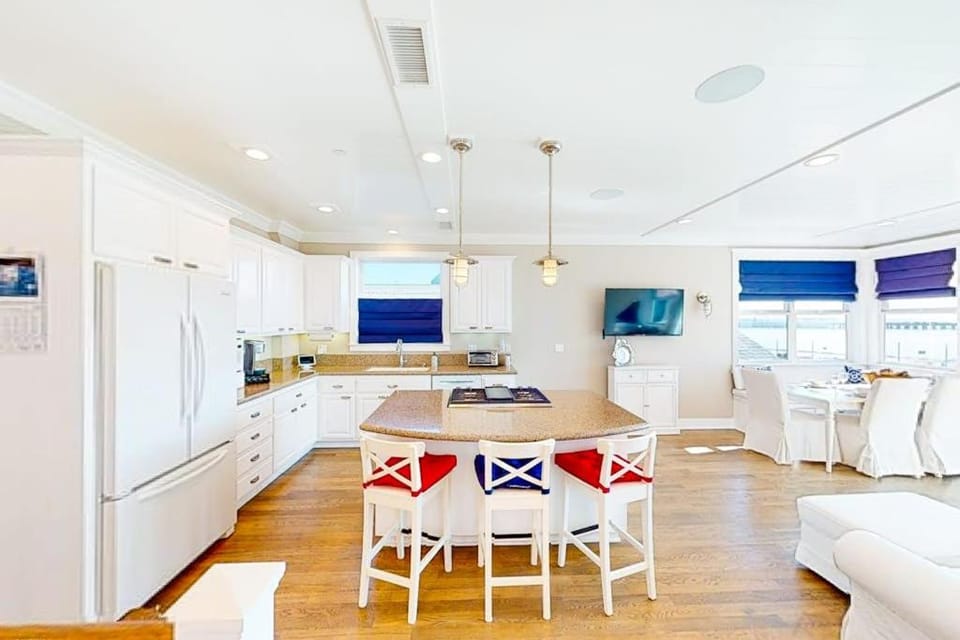 Gull Cottage House in Seal Beach