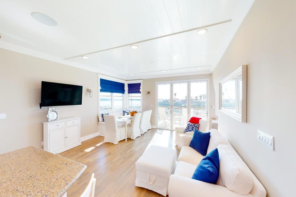 Gull Cottage House in Seal Beach