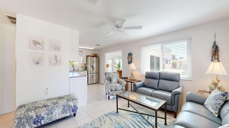 Manasota Magic House in Manasota Key