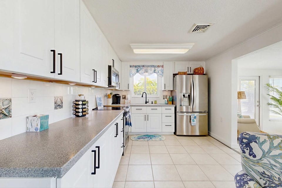 Manasota Magic House in Manasota Key