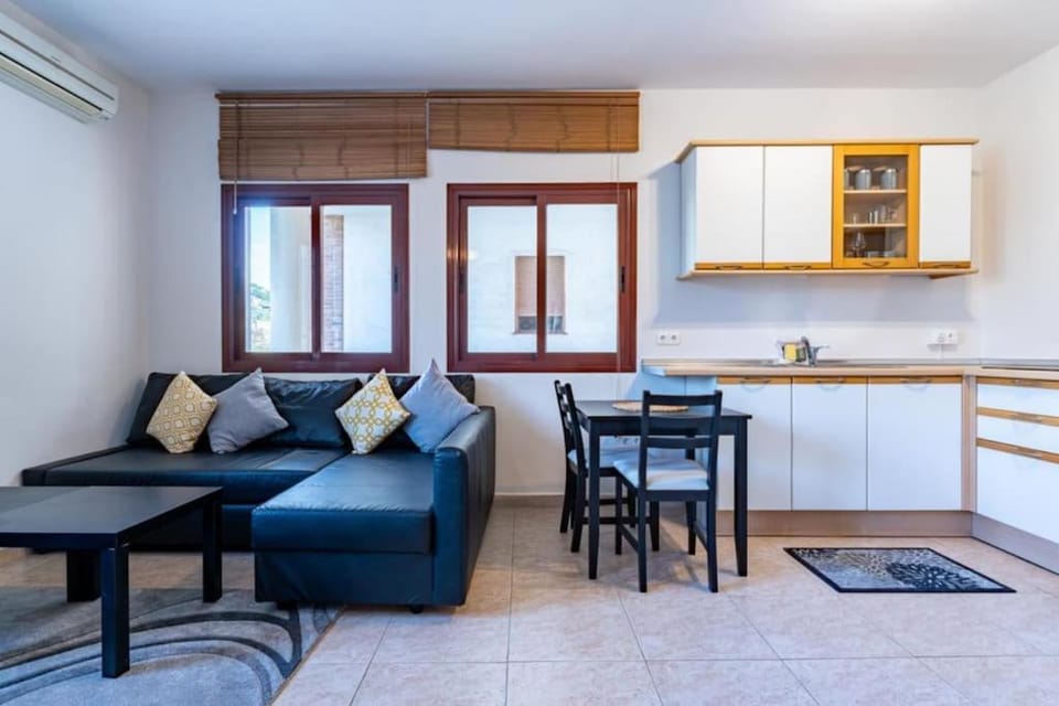 CT 144 - La Cala Boulevard - Studio I Apartment in Costa del Sol