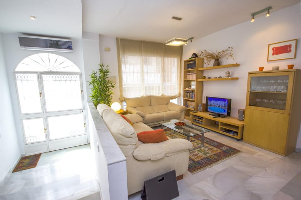 Communal lounge/ TV room, Living room