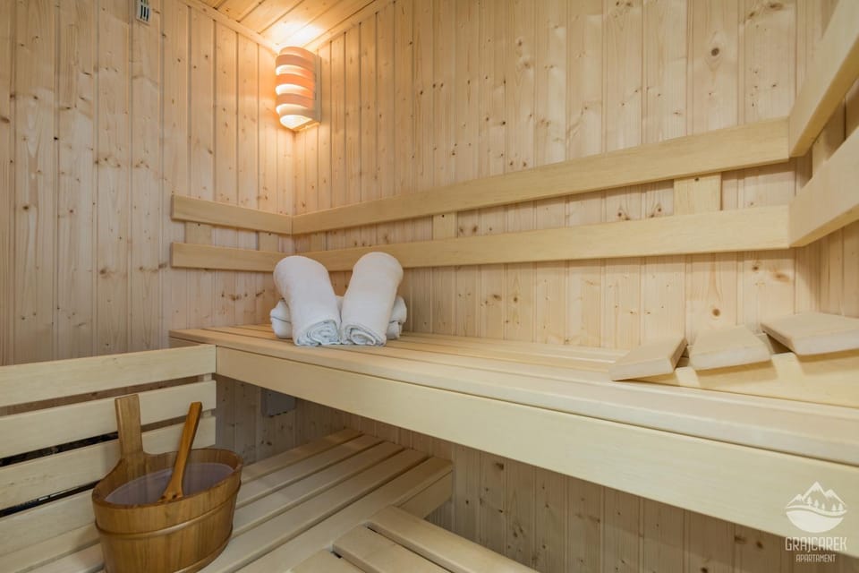 Sauna, Sauna, towels
