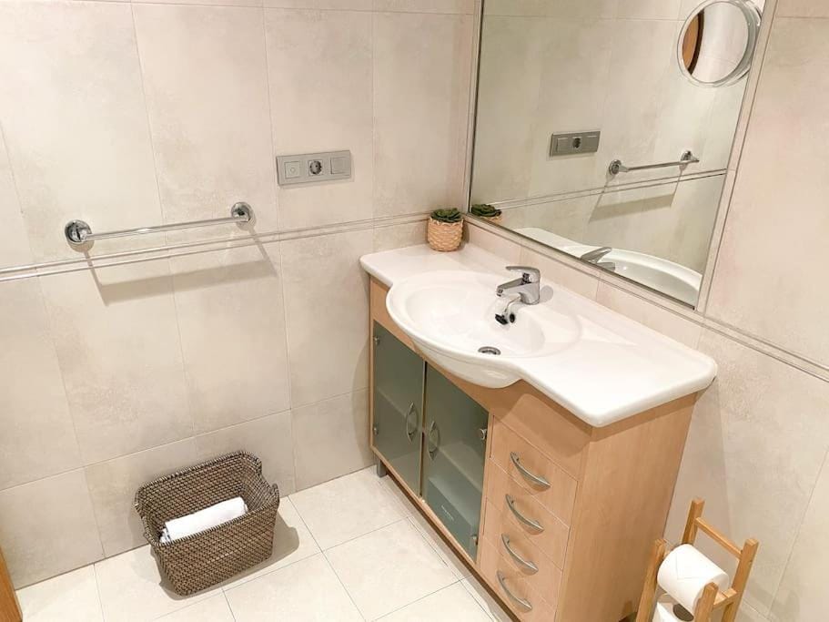 Apartamento acogedor con vistas al mar. Apartment in A Coruna