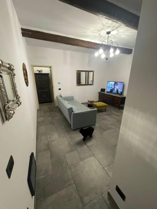 TV and multimedia, Living room, Breakfast