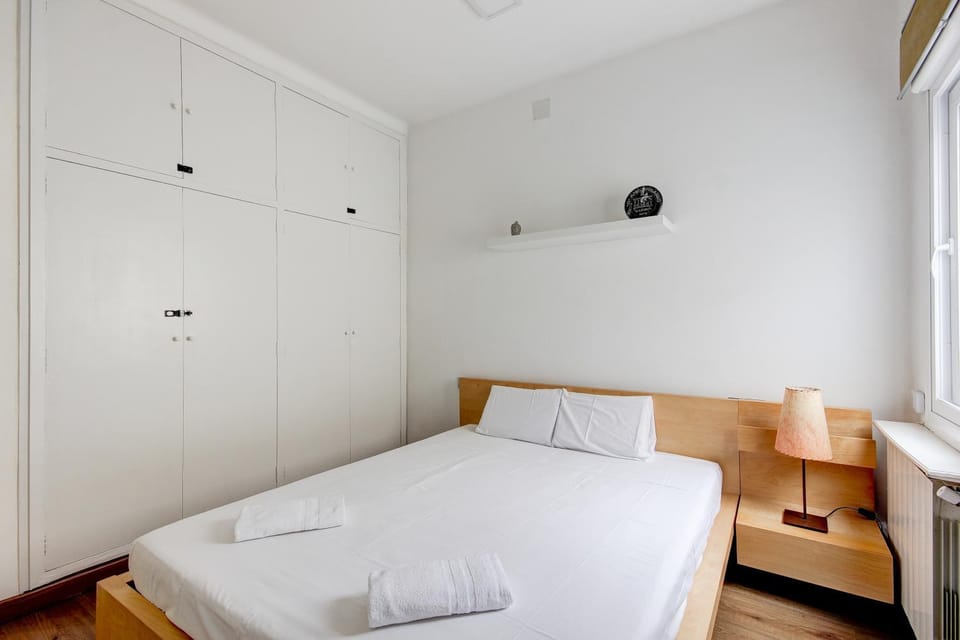 Bed, Photo of the whole room, Bedroom, wardrobe