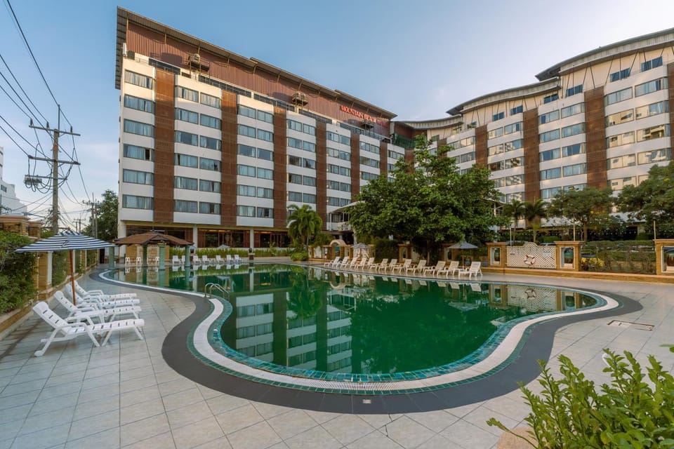 Property building, Swimming pool