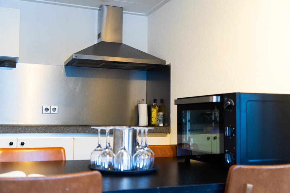 Kitchen or kitchenette, kitchen