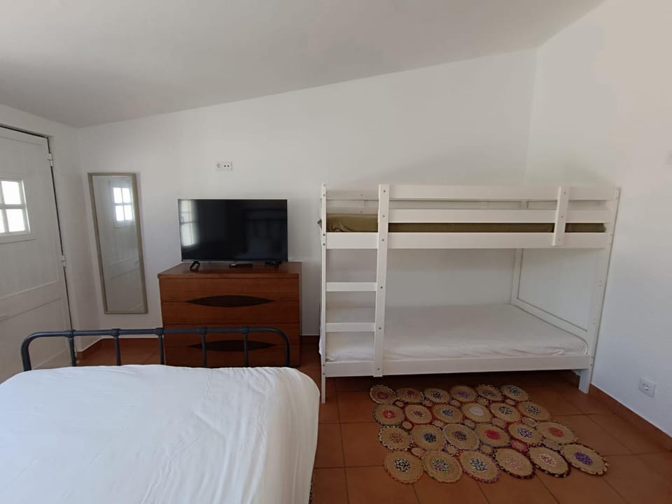 Casinha do Rui Bed and Breakfast in Setubal District