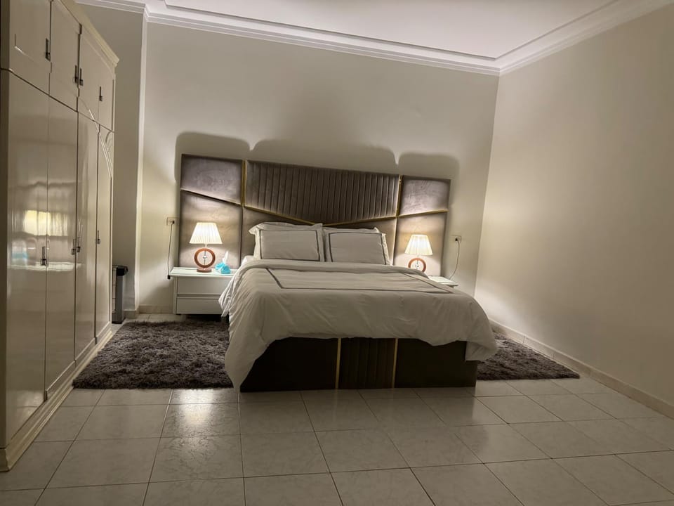 Nile View Apartment - Sleeps 4 & Balcony Apartment in Cairo