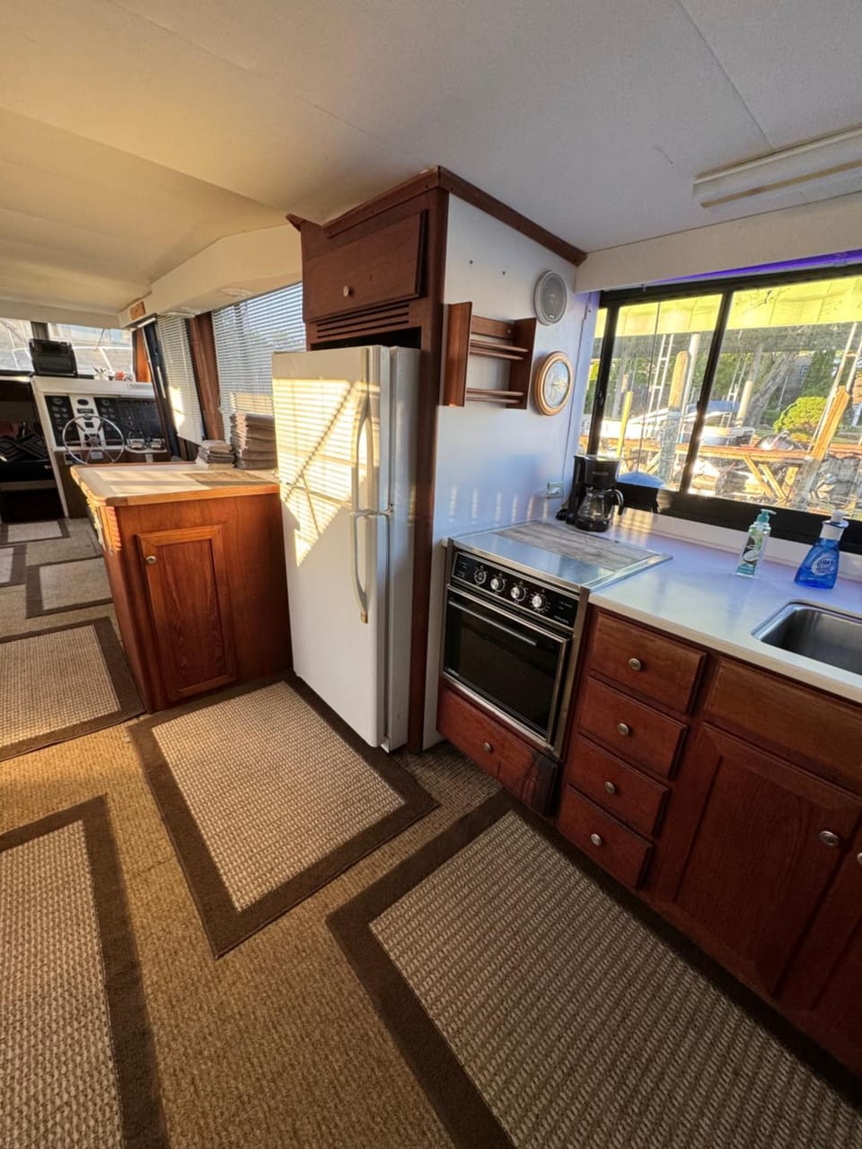 60ft Stationary House Boat Docked boat in Lake Erie