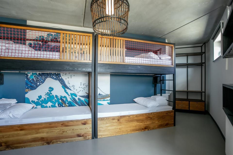 Bed, Photo of the whole room, Bedroom, bunk bed