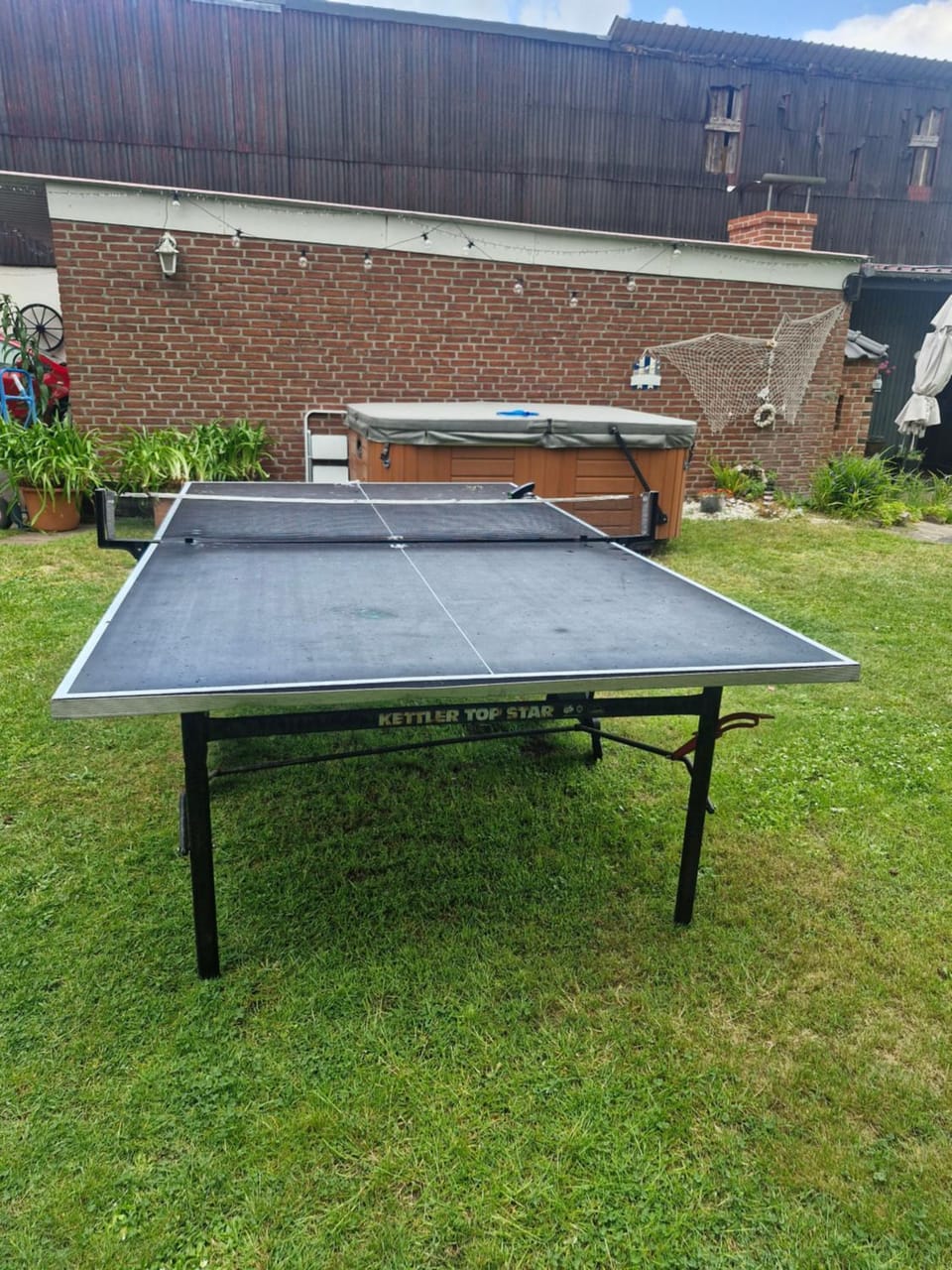 Table tennis