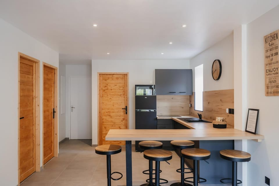 Kitchen or kitchenette, stove