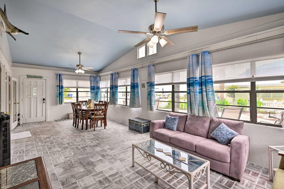 Ormond Beach Retreat w/ Deck - Steps to Ocean! House in Ormond By The Sea