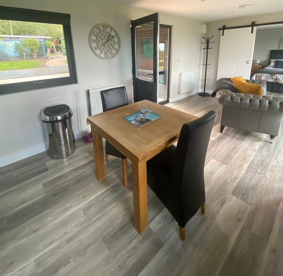 Danielle’s den Apartment in Bassetlaw District