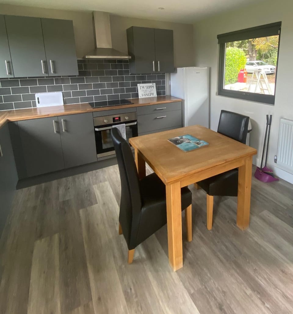 Danielle’s den Apartment in Bassetlaw District
