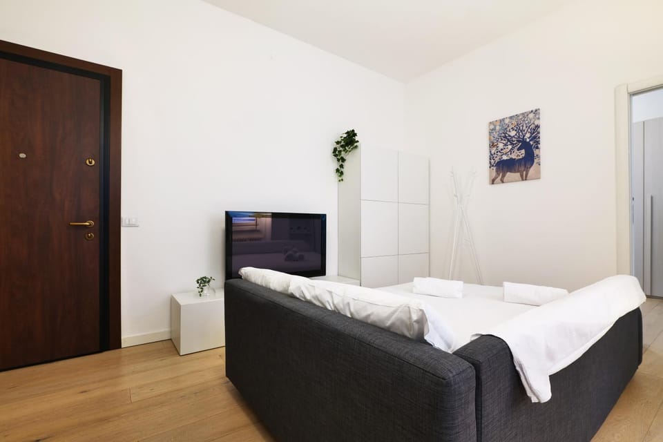 Communal lounge/ TV room, Bed, TV and multimedia, Evening entertainment, Bedroom