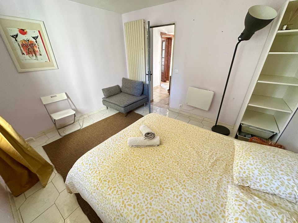 Aubervilliers maison de ville près métro 7 by immo kit bnb Vacation rental in Aubervilliers