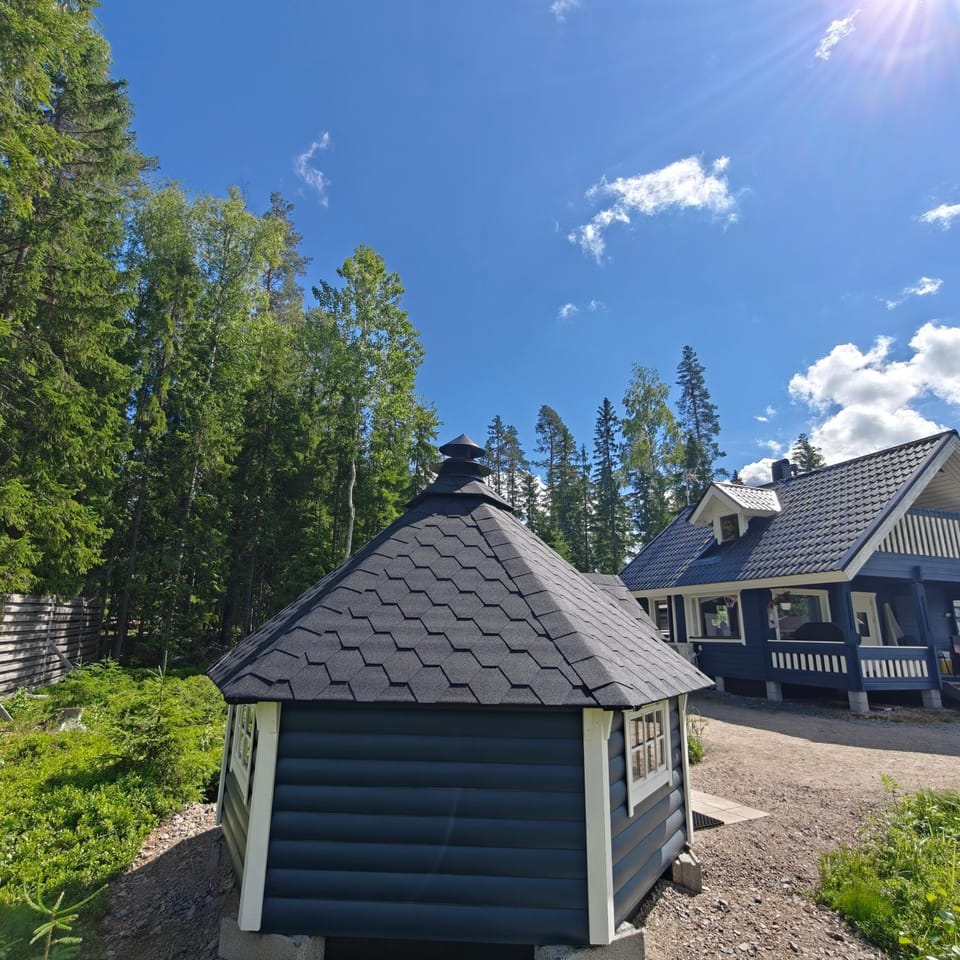 Lomamökki seitsemisen kansallispuiston lähellä Chalet in Finland