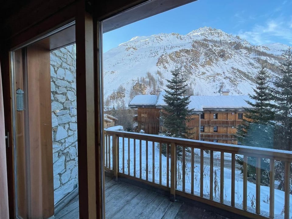 Appartement rustique avec cheminée, terrasse et garage à Val d'Isère - FR-1-694-16 Apartment in Val dIsere