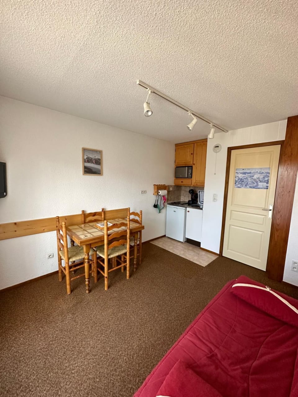 Appartement Les Carroz d'Araches 4 à 6 couchages, vue sur montagne Apartment in Arâches-la-Frasse