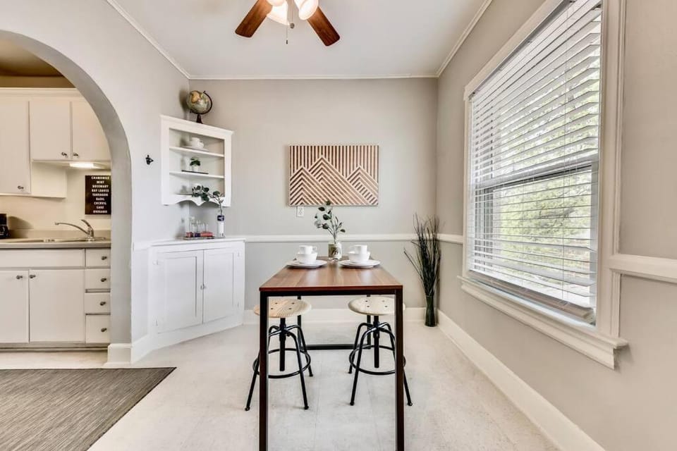 Global Cup The Dreamy Escape on Lower Greenville Apartment in Dallas