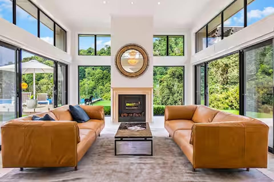 Living room, Seating area
