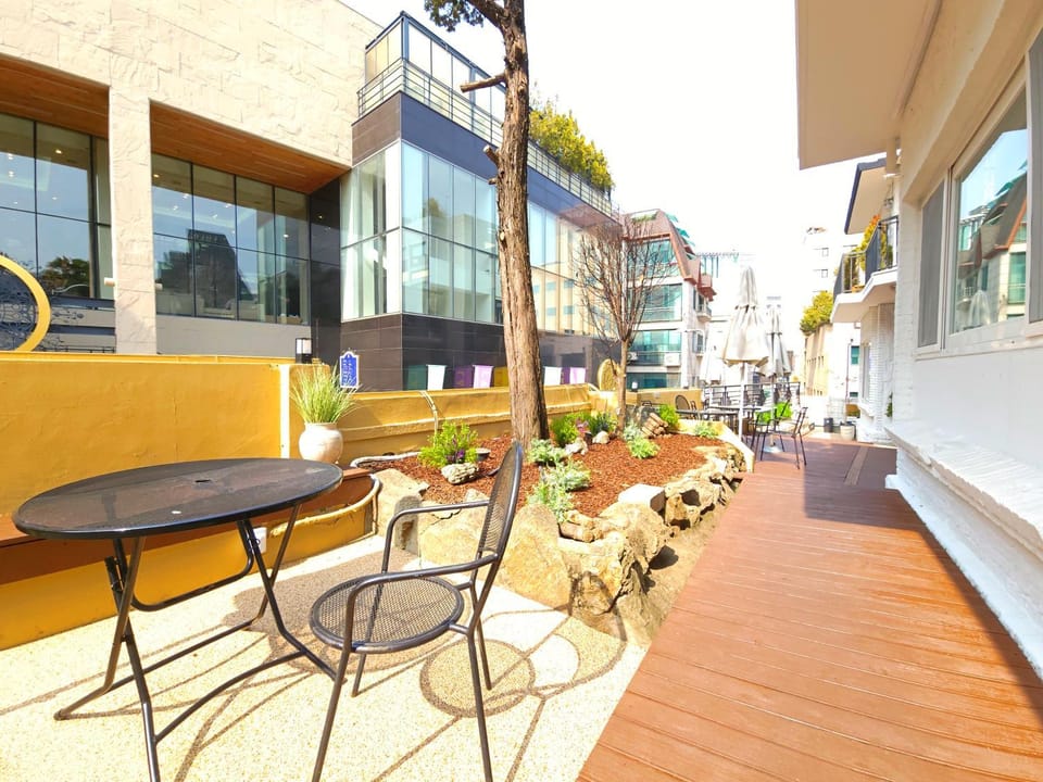 OYO Myeongdong 5 Lodge Hostel in Seoul