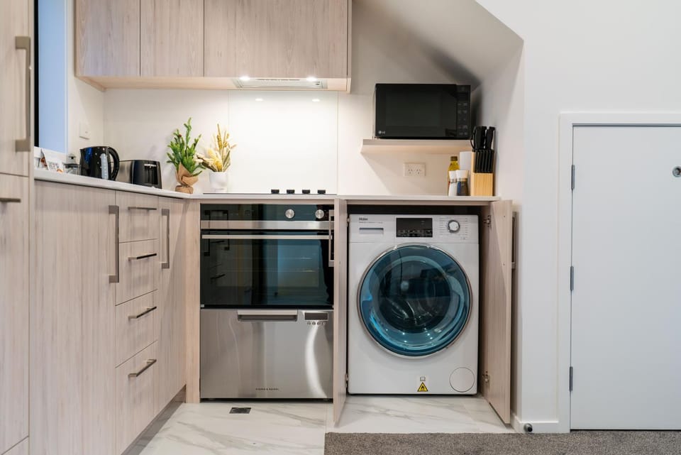 Kitchen or kitchenette, dishwasher, minibar, pet friendly, stove, washing machine, dryer