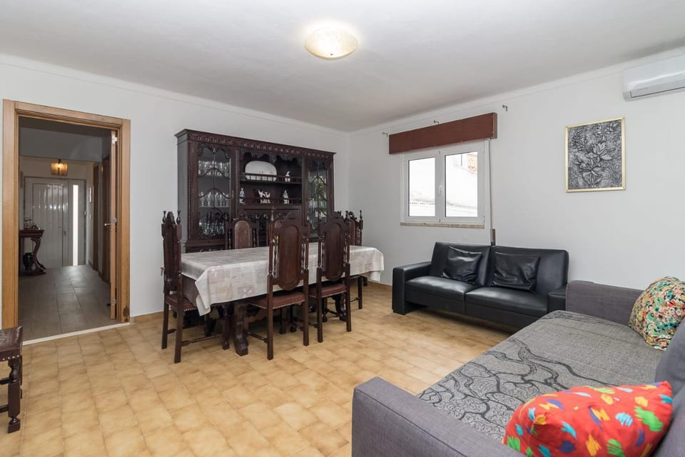 TV and multimedia, Living room, Dining area