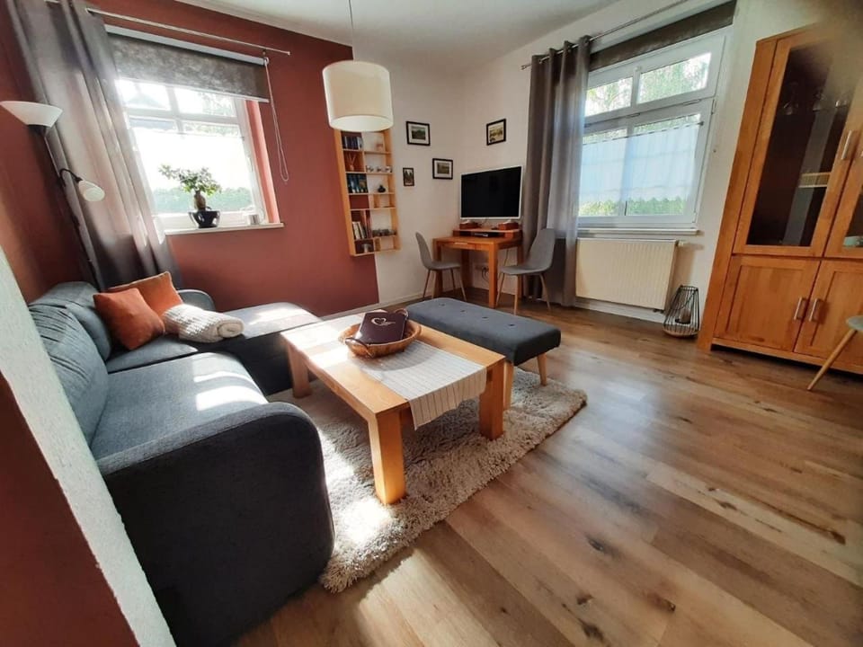 Living room, Photo of the whole room
