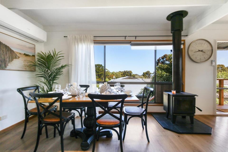 Dining area, flat iron