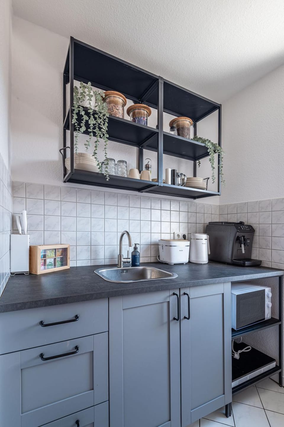 Coffee/tea facilities, kitchen