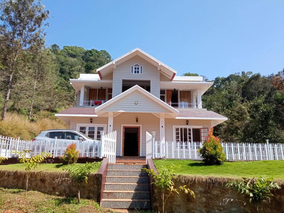 Creek Way Munnar Bed and Breakfast in Kerala